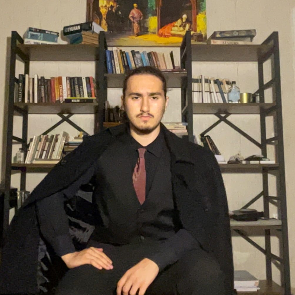 Melik Sina Ayazhan